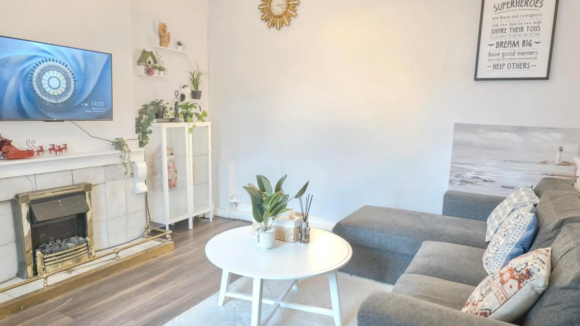 City Centre D1 - 2 Bedroom Spacious Modern Duplex House Dublin 0*,  Írország
