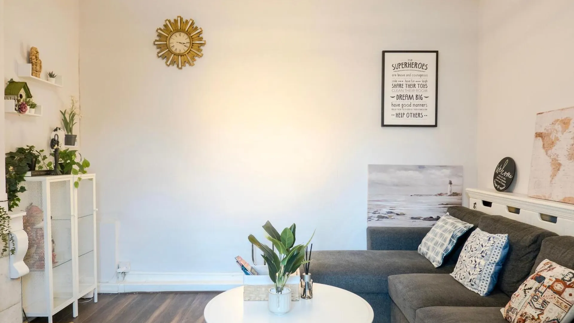 City Centre D1 - 2 Bedroom Spacious Modern Duplex House Dublin Írország